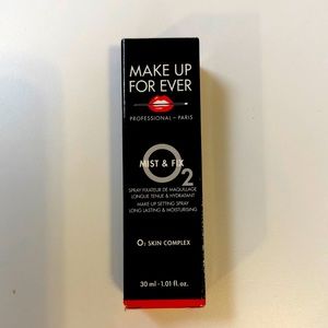 MakeUp ForEver | Mist & Fix spray